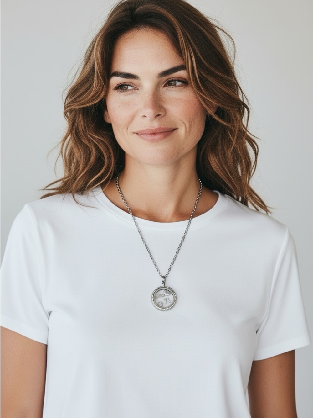 🫶🏻 Origami Owl Aunt Family Wings Crystal Necklace